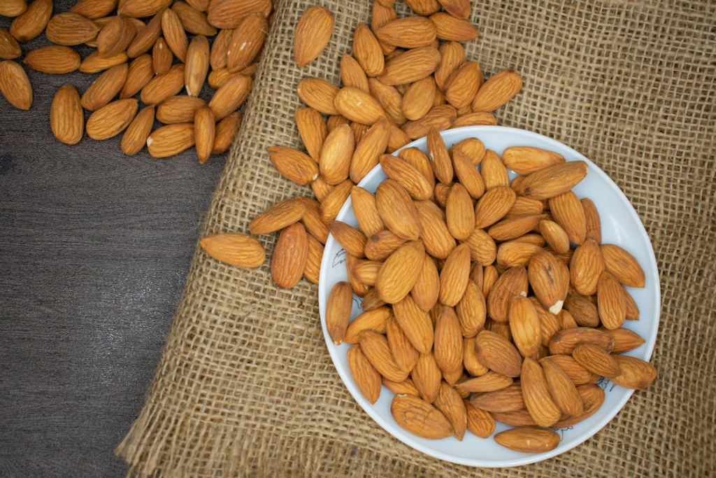 Have you ever wondered what health professionals think about almonds and the keto diet? Are almonds keto-friendly?